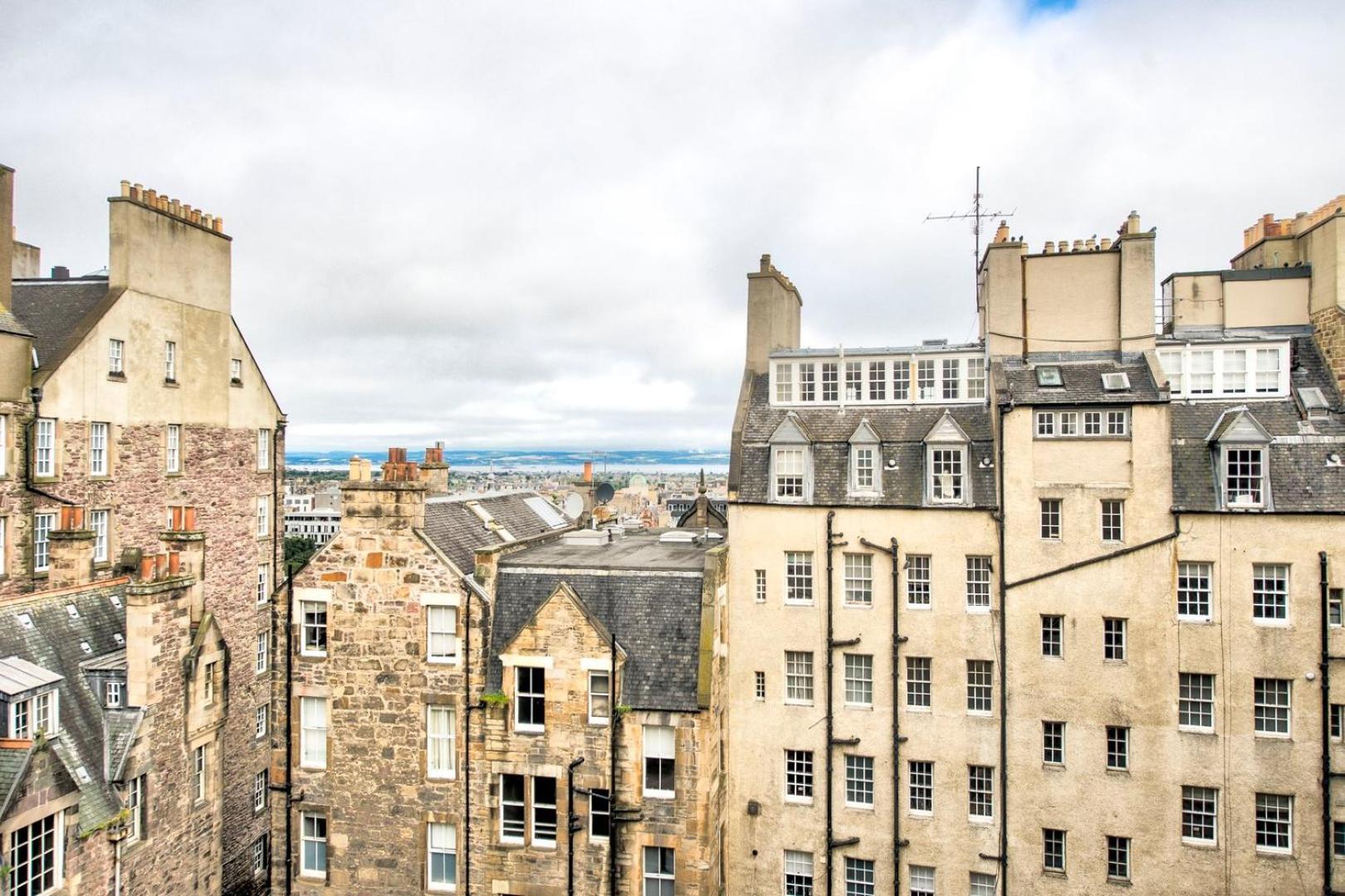 Guestready - Charming Home In Old Town EDI Buitenkant foto