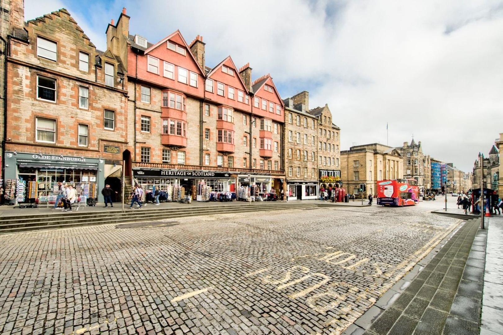 Guestready - Charming Home In Old Town EDI Buitenkant foto